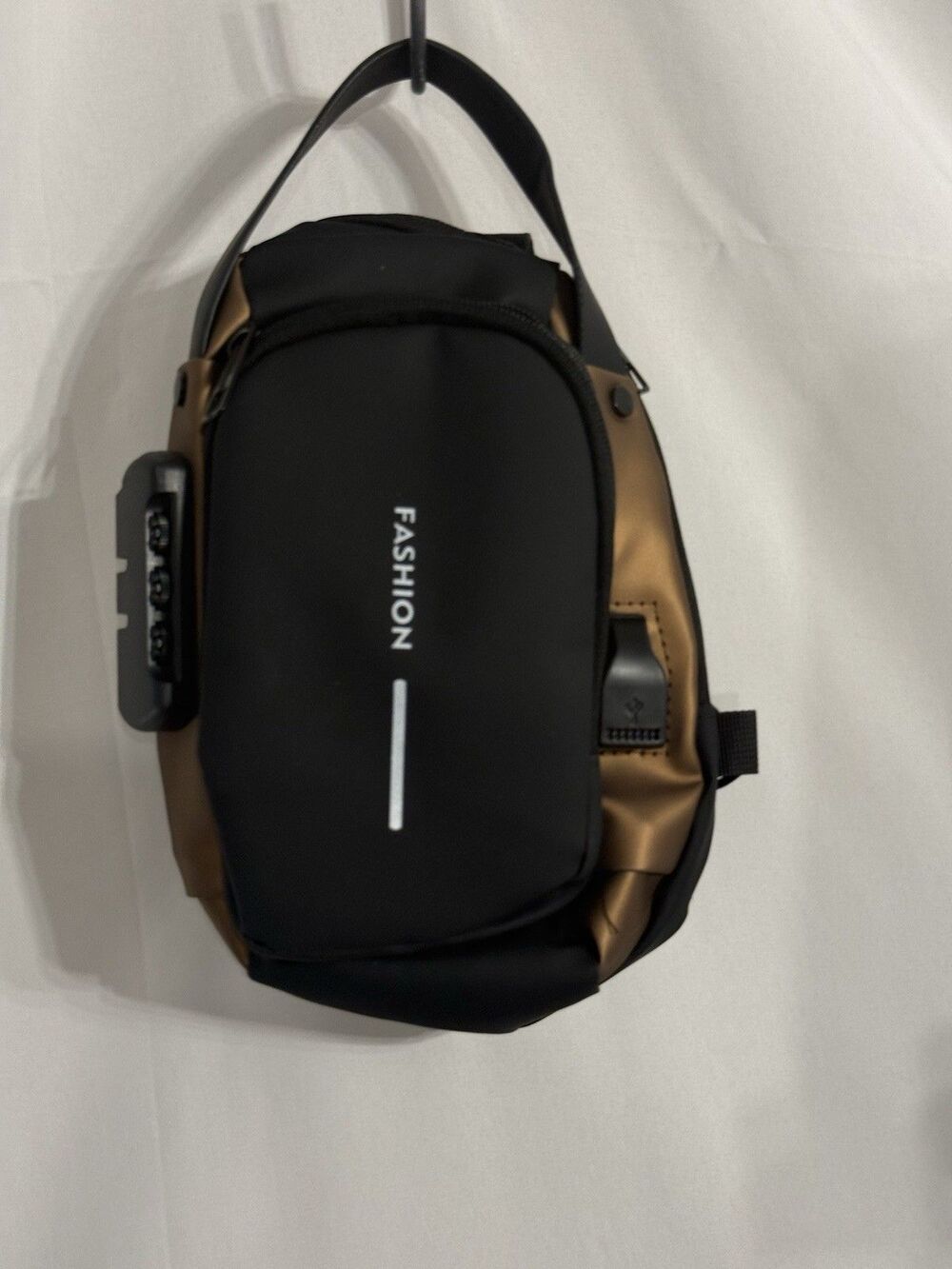 SLING Along Travel Bag Unisex Black/Gld W/USB Port  & Lock 11X9x3